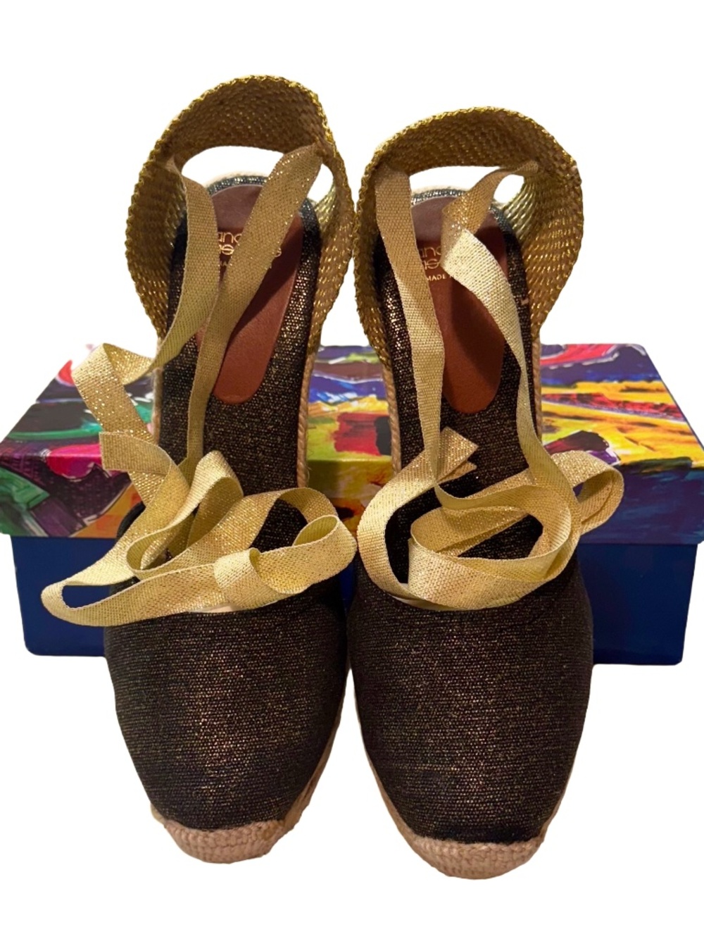 Andre Assous NWB Espadrille Canvas Black & Gold Metallic Tie Wedge Size 9 (39)
